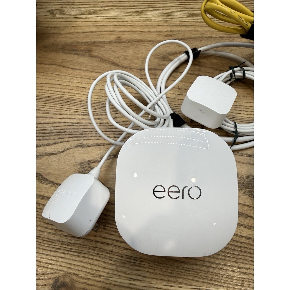Eero 6+ Plus R010111 Dual Band Mesh Wi-Fi 6 Router (3 Pack) With Splitter - Picture 11 of 14